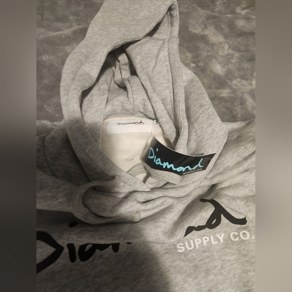 SOLD!!! Diamond Supply Hoodie - Picture 3 of 4